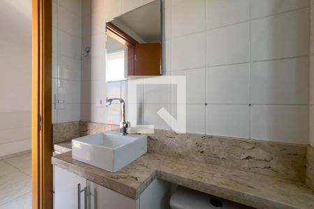Apartamento à venda com 68m², 2 quartos e 1 vaga Apartamento à venda com 68m², 2 quartos e 1 vagaBanheiro do quarto 1