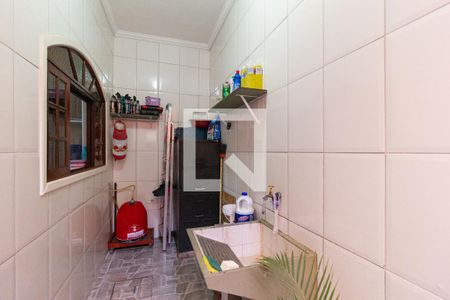 Casa à venda com 169m², 3 quartos e 2 vagasÁrea de serviço 2