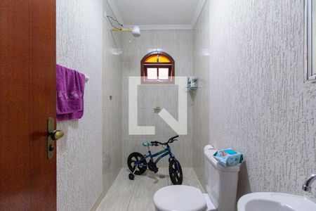 Casa à venda com 169m², 3 quartos e 2 vagasBanheiro 2