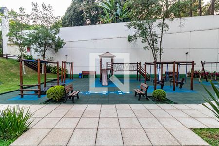 Apartamento à venda com 136m², 3 quartos e 3 vagas Apartamento à venda com 136m², 3 quartos e 3 vagasÁrea comum - Playground
