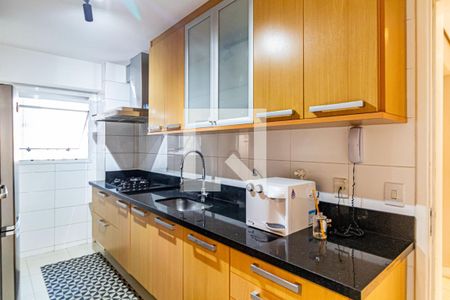 Apartamento à venda com 136m², 3 quartos e 3 vagas Apartamento à venda com 136m², 3 quartos e 3 vagasCozinha