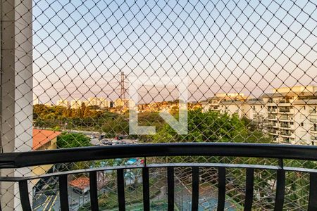 Apartamento à venda com 136m², 3 quartos e 3 vagas Apartamento à venda com 136m², 3 quartos e 3 vagasSala de tv - Varanda