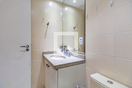 Apartamento à venda com 136m², 3 quartos e 3 vagas Apartamento à venda com 136m², 3 quartos e 3 vagasSuite 02 - Banheiro