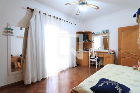 Casa à venda com 500m², 4 quartos e 5 vagasQuarto 2