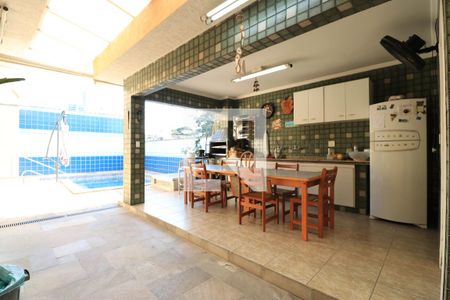 Casa à venda com 500m², 4 quartos e 5 vagasÁrea gourmet