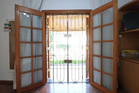 Casa à venda com 500m², 4 quartos e 5 vagasDetalhe do quarto 2