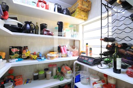 Casa à venda com 500m², 4 quartos e 5 vagasDespensa