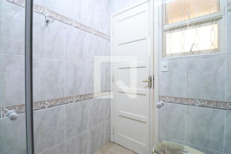 Casa à venda com 500m², 4 quartos e 5 vagasBanheiro de serviço