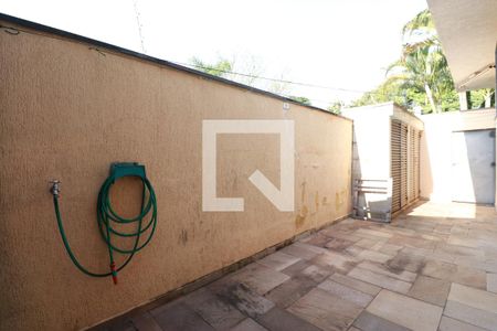Casa à venda com 500m², 4 quartos e 5 vagasQuintal