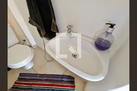 Apartamento para alugar com 144m², 4 quartos e 1 vaga Apartamento para alugar com 144m², 4 quartos e 1 vagaBanheiro serviço