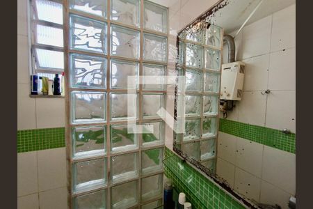 Apartamento para alugar com 144m², 4 quartos e 1 vaga Apartamento para alugar com 144m², 4 quartos e 1 vagaBanheiro social