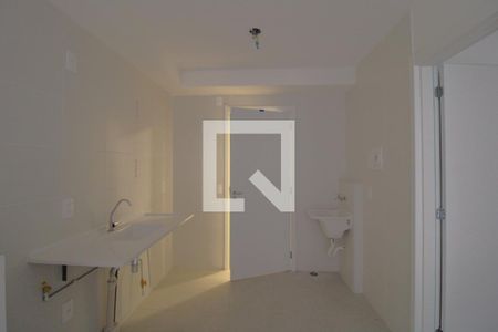 Cozinha de apartamento para alugar com 1 quarto, 28m² em Socorro, São Paulo