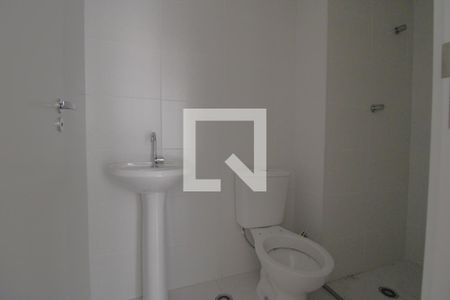 Banheiro de apartamento para alugar com 1 quarto, 28m² em Socorro, São Paulo