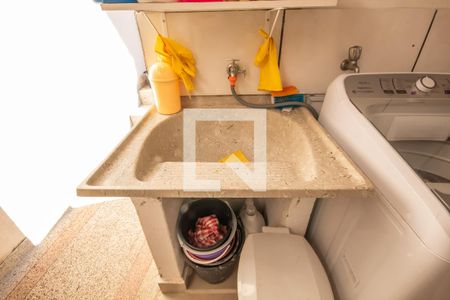 Casa à venda com 166m², 2 quartos e 2 vagasÁrea de Serviço