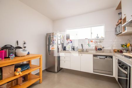 Casa à venda com 166m², 2 quartos e 2 vagasCozinha