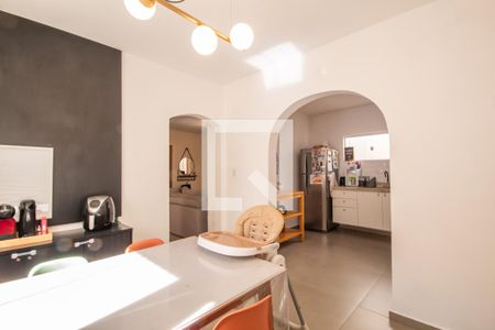 Casa à venda com 166m², 2 quartos e 2 vagasCopa