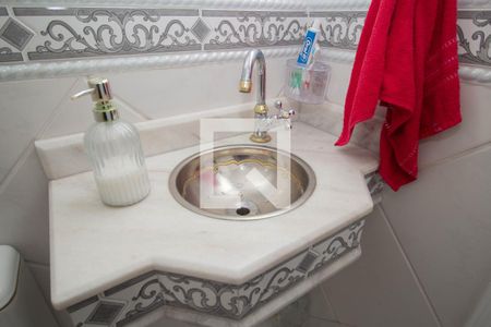 Casa para alugar com 285m², 4 quartos e 5 vagasBanheiro de Serviço