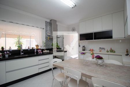 Casa para alugar com 285m², 4 quartos e 5 vagasCozinha