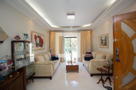 Sala de casa para alugar com 4 quartos, 285m² em Jardim Pinheiros, São Paulo