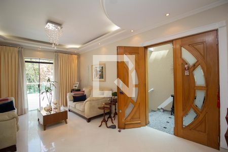 Sala de casa para alugar com 4 quartos, 285m² em Jardim Pinheiros, São Paulo