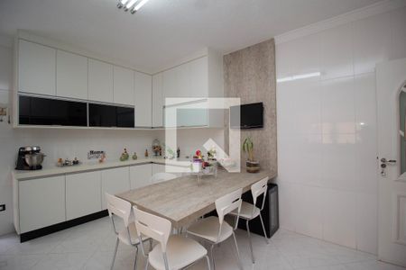 Casa para alugar com 285m², 4 quartos e 5 vagasCozinha