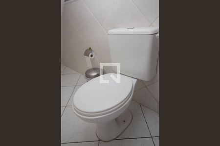 Casa para alugar com 285m², 4 quartos e 5 vagasBanheiro de Serviço