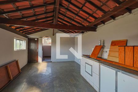 Casa à venda com 300m², 6 quartos e 2 vagasÁrea de serviço 