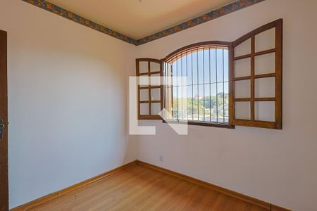 Casa à venda com 300m², 6 quartos e 2 vagasQuarto 