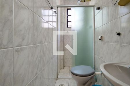 Apartamento para alugar com 94m², 2 quartos e 1 vaga Apartamento para alugar com 94m², 2 quartos e 1 vagaBanheiro da Suíte