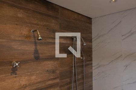 Casa de condomínio à venda com 500m², 5 quartos e 2 vagas Casa de condomínio à venda com 500m², 5 quartos e 2 vagasBANHEIRO DA SUITE 1