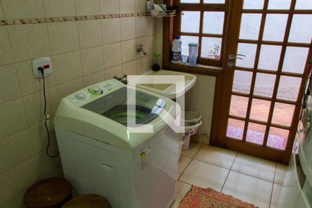 Casa de condomínio à venda com 500m², 5 quartos e 2 vagas Casa de condomínio à venda com 500m², 5 quartos e 2 vagasÁREA DE SERVIÇO