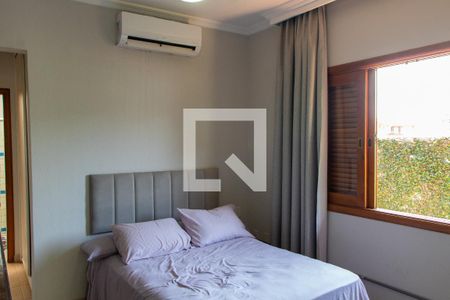 Casa de condomínio à venda com 500m², 5 quartos e 2 vagas Casa de condomínio à venda com 500m², 5 quartos e 2 vagasQUARTO KITNET FUNDOS