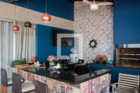 Casa de condomínio à venda com 500m², 5 quartos e 2 vagas Casa de condomínio à venda com 500m², 5 quartos e 2 vagasÁREA GOURMET FUNDOS