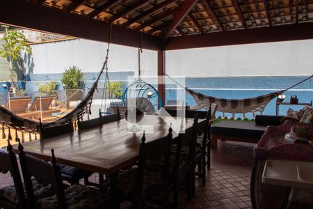 Casa de condomínio à venda com 500m², 5 quartos e 2 vagas Casa de condomínio à venda com 500m², 5 quartos e 2 vagasÁREA GOURMET FUNDOS