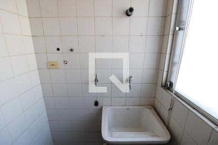 Apartamento para alugar com 134m², 3 quartos e 1 vagaÁrea de Serviço