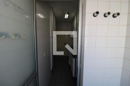 Apartamento para alugar com 134m², 3 quartos e 1 vagaÁrea de Serviço