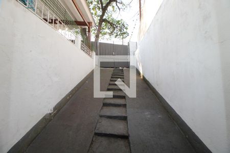 Garagem de casa para alugar com 3 quartos, 120m² em Água Fria, São Paulo