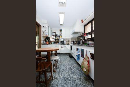 Apartamento à venda com 188m², 4 quartos e 3 vagasCozinha