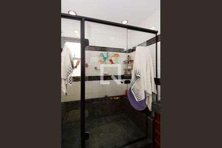 Apartamento à venda com 188m², 4 quartos e 3 vagasBanheiro da Suíte