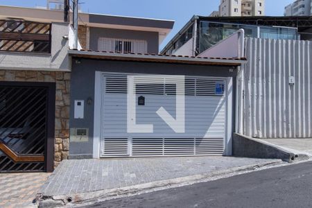 Casa para alugar com 400m², 4 quartos e 2 vagasFachada