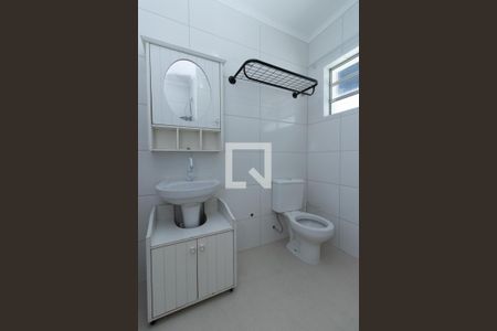 Casa para alugar com 400m², 4 quartos e 2 vagasBanheiro Social