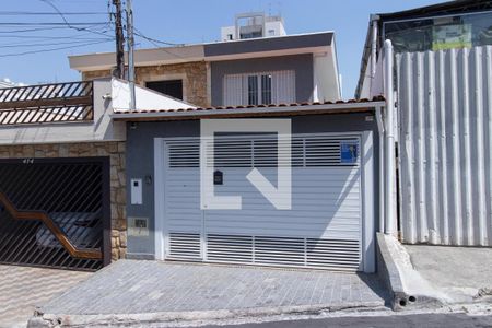 Casa para alugar com 400m², 4 quartos e 2 vagasFachada