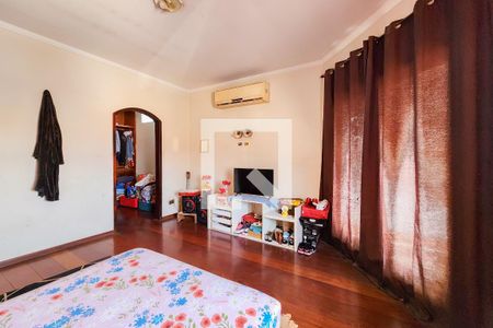 Casa para alugar com 351m², 4 quartos e 5 vagasQuarto 1 - Suíte