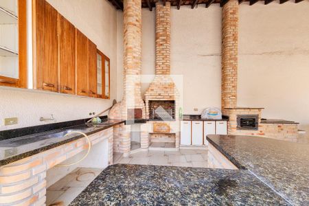 Casa para alugar com 351m², 4 quartos e 5 vagasÁrea gourmet