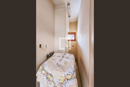 Casa para alugar com 351m², 4 quartos e 5 vagasÁrea de Serviço 