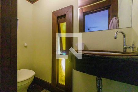 Casa de condomínio à venda com 357m², 4 quartos e 3 vagasLavabo