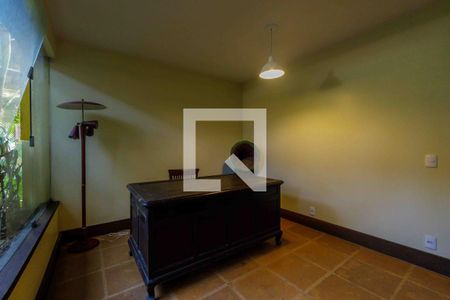 Casa de condomínio à venda com 357m², 4 quartos e 3 vagasEscritório