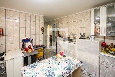 Casa à venda com 260m², 3 quartos e 3 vagas Casa à venda com 260m², 3 quartos e 3 vagasEdícula