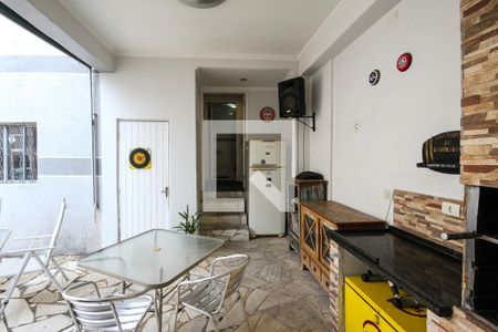 Casa à venda com 260m², 3 quartos e 3 vagas Casa à venda com 260m², 3 quartos e 3 vagasEspaço Gourmet