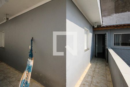 Casa à venda com 260m², 3 quartos e 3 vagas Casa à venda com 260m², 3 quartos e 3 vagasCobertura Varanda
